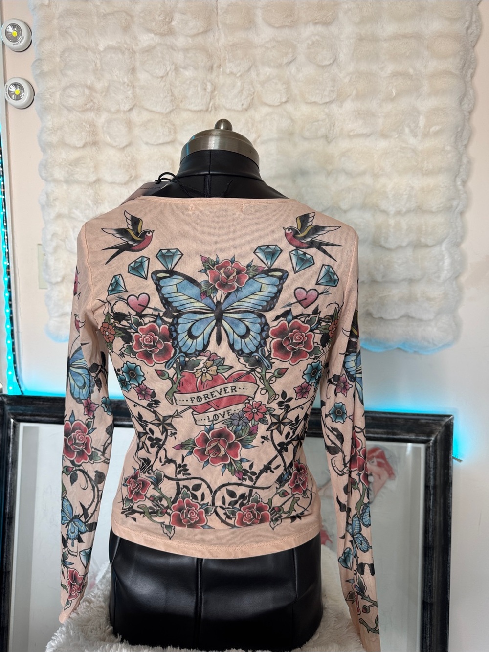 Madden Girl Pink Long-Sleeve Butterfly & Rose Print Top - Picture 4 of 12